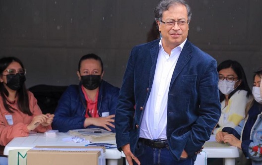 Juez en España admite denuncia contra candidato Gustavo Petro por secuestro del ya fallecido presentador y animador Fernando González  Pacheco