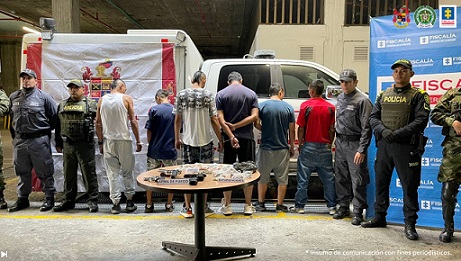 En Armenia judicializan 7 presuntos integrantes de organización criminal ‘los santa’ por comercializar estupefacientes alrededor de la cancha de futbol del Barrio Santa Rita 